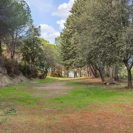 Two-bedroom In * Calcatoggio (Corsica)
